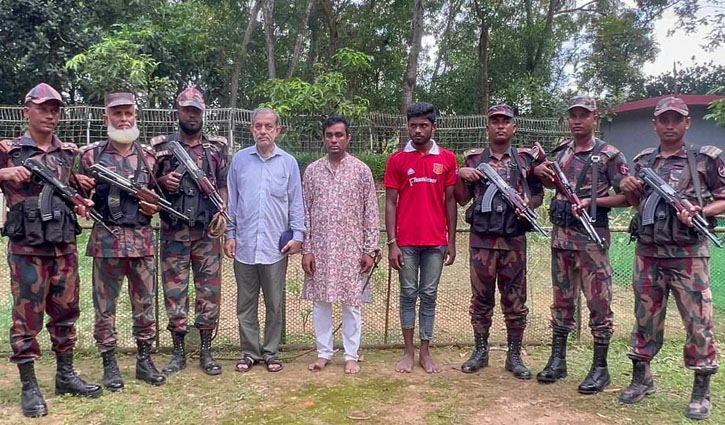 ব্রাহ্মণবাড়িয়ার আখাউড়া সীমান্ত থেকে সাবেক এমপি ফজলে করিম আটক